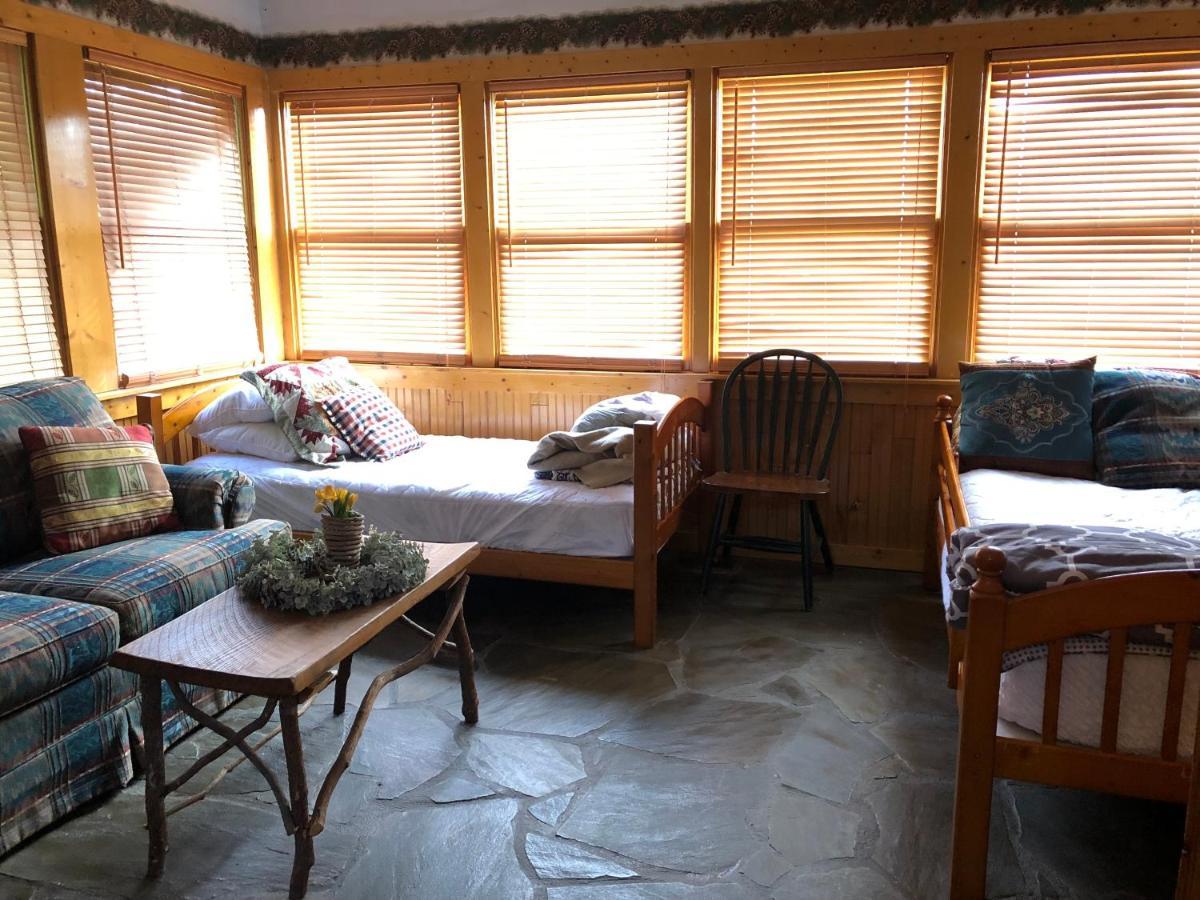 Smokies Bed And Breakfast - Evergreen Cottage Inn Pigeon Forge Exterior foto
